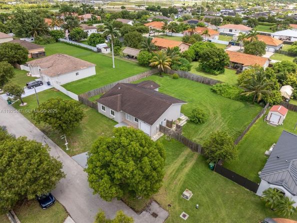 13225 SW 218th Ter, Miami FL 33170