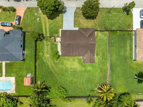 13225 SW 218th Ter, Miami FL 33170