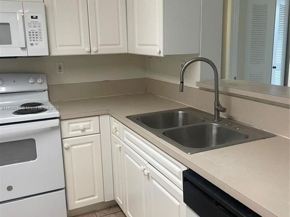 520 SE 5th Ave 1607, Fort Lauderdale FL 33301