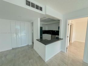 16546 NE 26th Ave 4J, North Miami Beach FL 33160