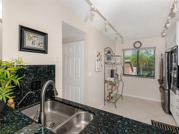 240 Captains Walk 5110, Delray Beach FL 33483