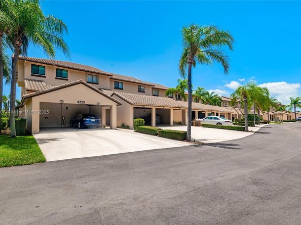 240 Captains Walk 5110, Delray Beach FL 33483