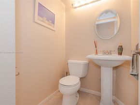 240 Captains Walk 5110, Delray Beach FL 33483