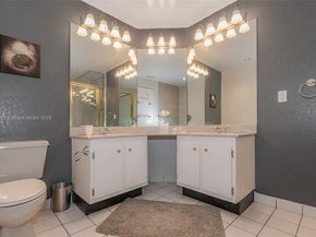240 Captains Walk 5110, Delray Beach FL 33483