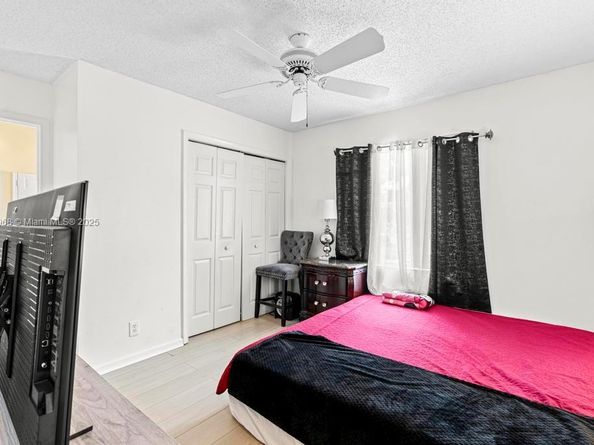 6987 Charlotte Ct, Margate FL 33063