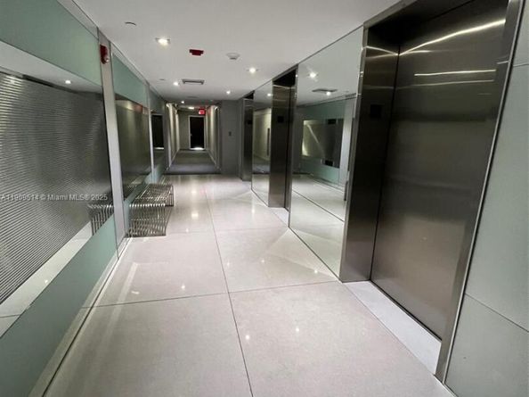 20301 W Country Club Dr 625, Aventura FL 33180