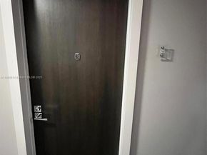 20301 W Country Club Dr 625, Aventura FL 33180