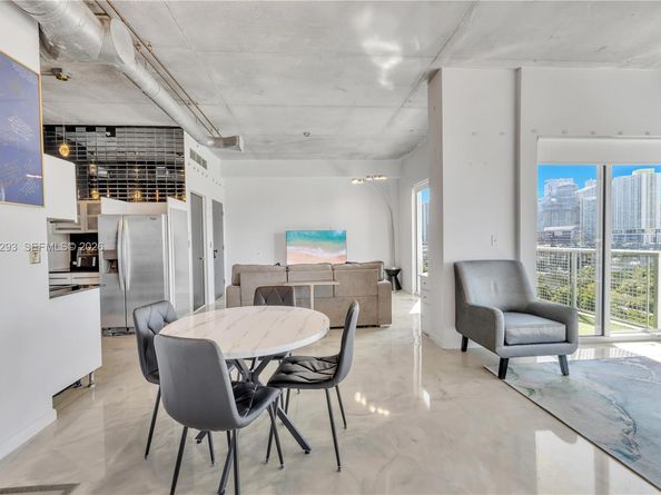 10 SW South River Dr 1111, Miami FL 33130