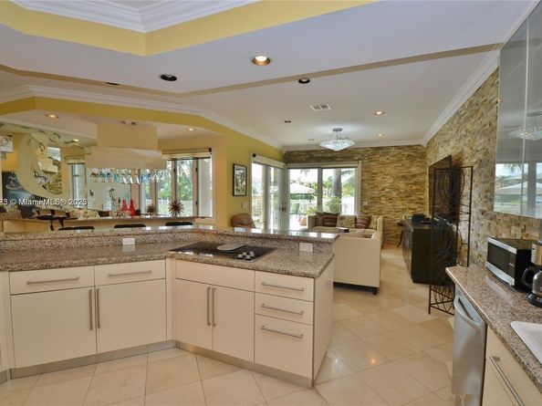16232 NW 79th Ave, Miami Lakes FL 33016