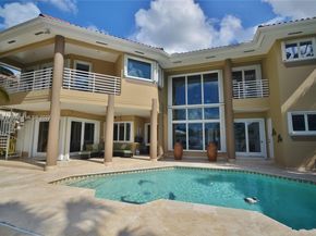 16232 NW 79th Ave, Miami Lakes FL 33016