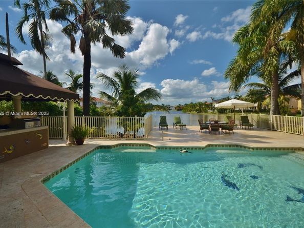 16232 NW 79th Ave, Miami Lakes FL 33016