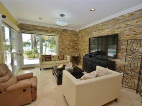 16232 NW 79th Ave, Miami Lakes FL 33016
