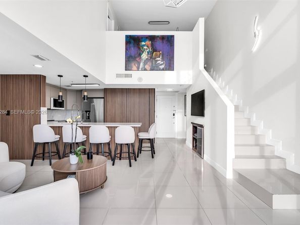 1861 NW S River Dr PH4, Miami FL 33125