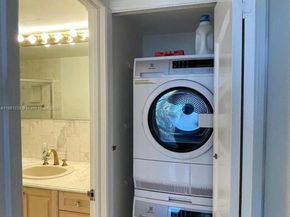 5005 Collins Ave 411, Miami Beach FL 33140