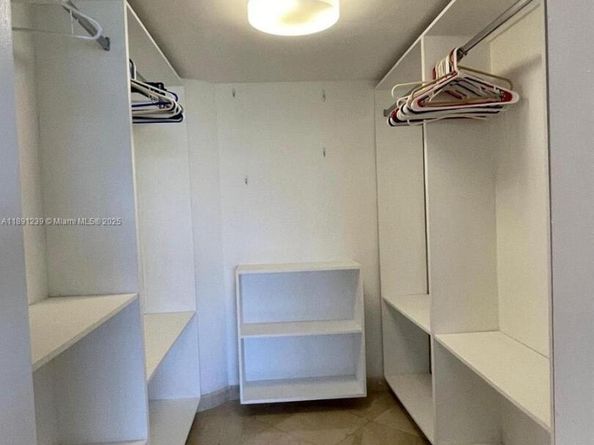 5005 Collins Ave 411, Miami Beach FL 33140