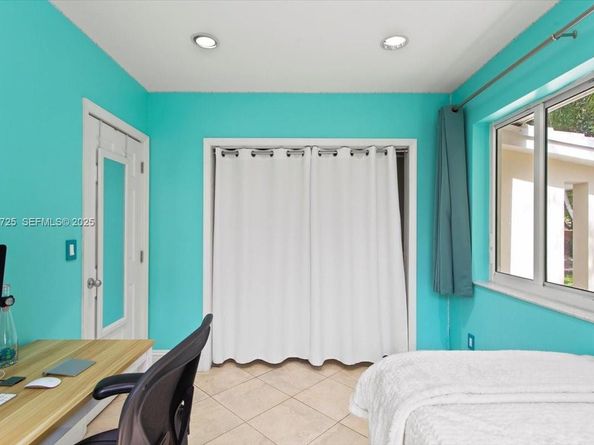 4190 Pamona Ave, Miami FL 33133