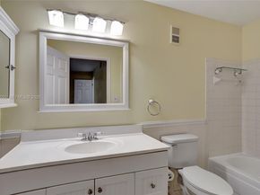 2485 NW 33rd St 1612, Oakland Park FL 33309