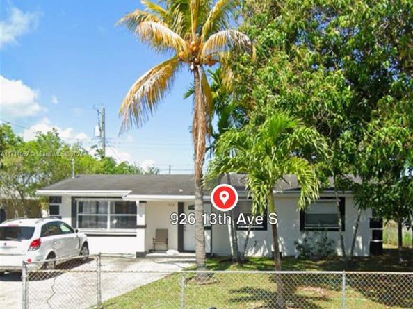 926 S 13th Ave S, Lake Worth FL 33460