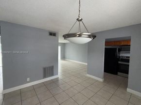 4251 NW 5th St 108, Plantation FL 33317