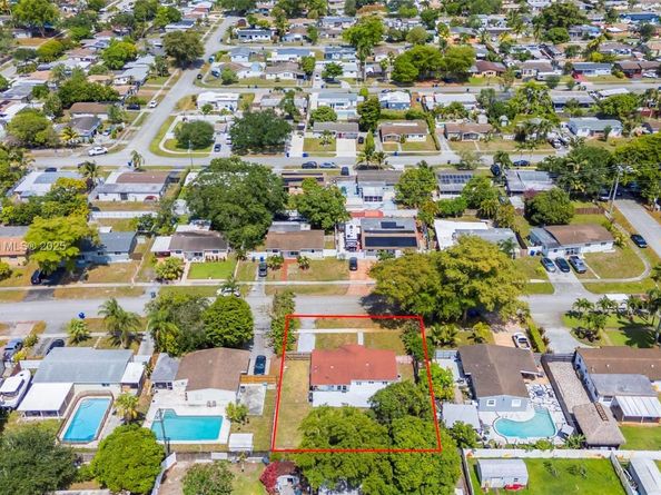 330 N 70th Ave, Hollywood FL 33024