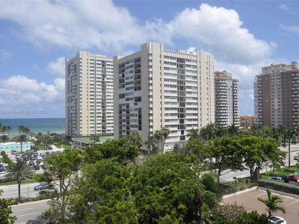 1865 S Ocean Dr 10F, Hallandale Beach FL 33009