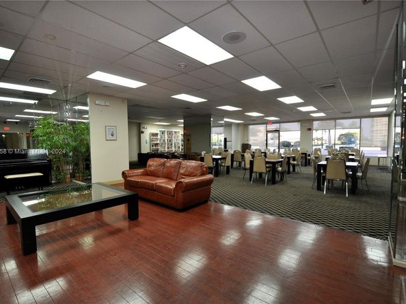 1865 S Ocean Dr 10F, Hallandale Beach FL 33009