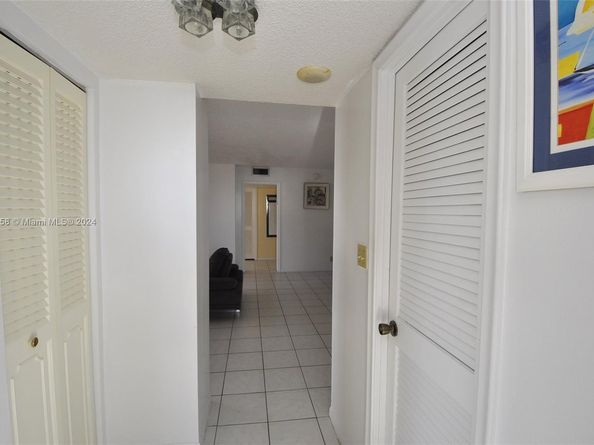 1865 S Ocean Dr 10F, Hallandale Beach FL 33009