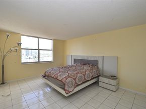 1865 S Ocean Dr 10F, Hallandale Beach FL 33009