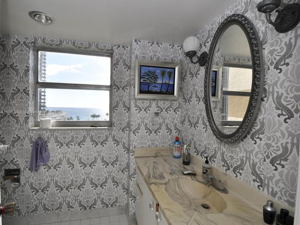 1865 S Ocean Dr 10F, Hallandale Beach FL 33009