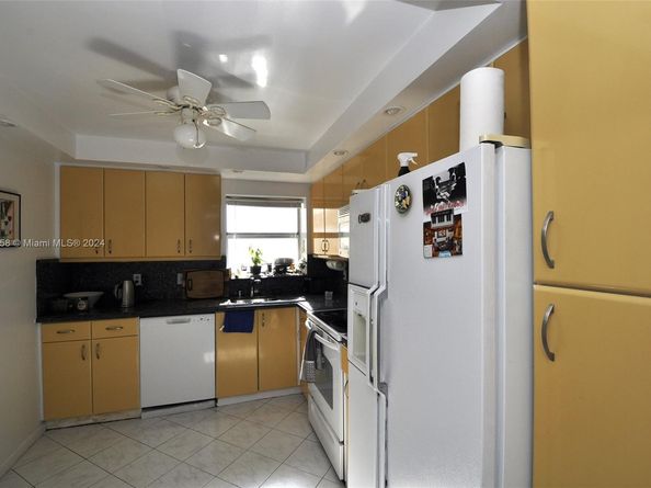 1865 S Ocean Dr 10F, Hallandale Beach FL 33009