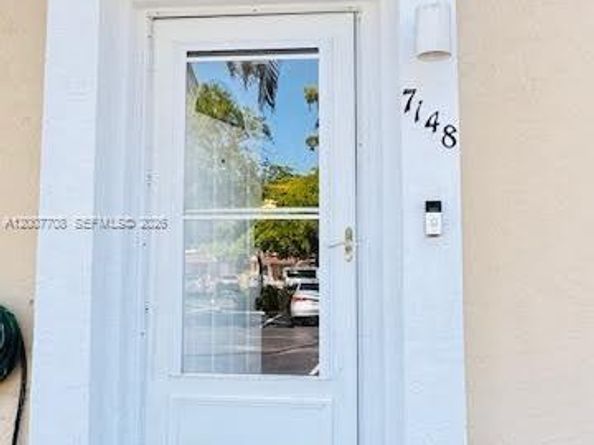 7148 Woodmont Ave, Tamarac FL 33321