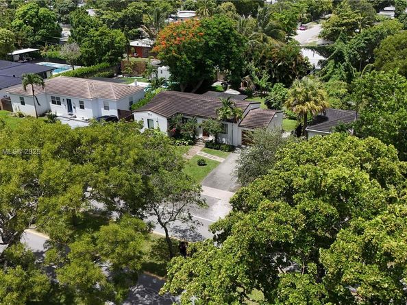 10828 NW 2nd Ave, Miami Shores FL 33168