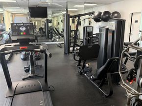 2100 Sans Souci Blvd B1406, North Miami FL 33181