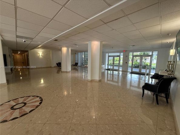 2100 Sans Souci Blvd B1406, North Miami FL 33181