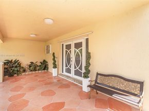 631 NW 205th Ave, Pembroke Pines FL 33029