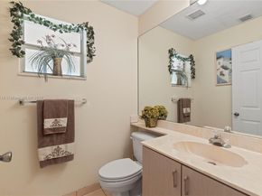 631 NW 205th Ave, Pembroke Pines FL 33029