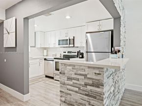 9373 Fontainebleau Blvd K212, Miami FL 33172