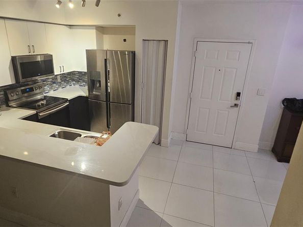 11040 SW 196th St 412, Cutler Bay FL 33157