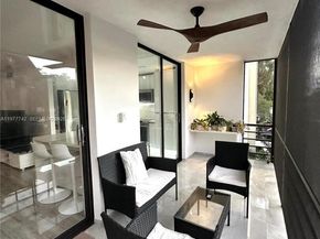 671 NE 195th St 205E, Miami FL 33179