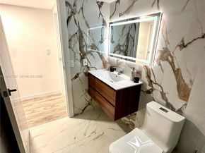 671 NE 195th St 205E, Miami FL 33179