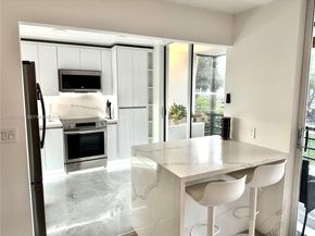 671 NE 195th St 205E, Miami FL 33179