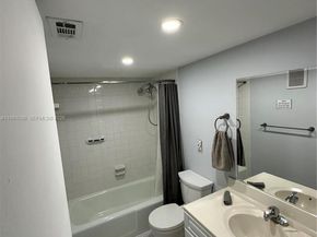 11228 NW 14th Ct, Pembroke Pines FL 33026