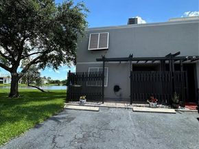 11228 NW 14th Ct, Pembroke Pines FL 33026