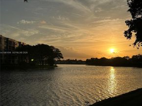 11228 NW 14th Ct, Pembroke Pines FL 33026