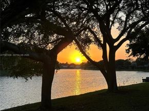 11228 NW 14th Ct, Pembroke Pines FL 33026