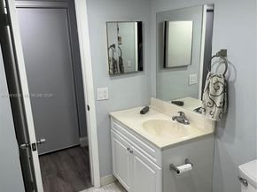 11228 NW 14th Ct, Pembroke Pines FL 33026