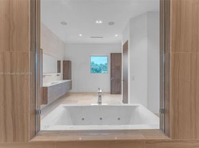 9101 SW 69th Ct, Pinecrest FL 33156