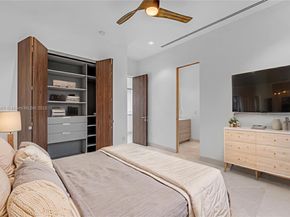 9101 SW 69th Ct, Pinecrest FL 33156