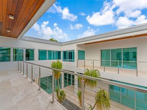 9101 SW 69th Ct, Pinecrest FL 33156