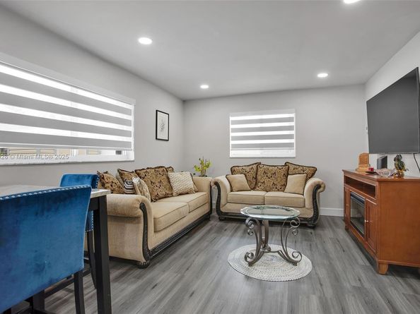 16922 SW 107th Pl, Miami FL 33157